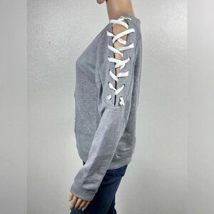 Rue 21 Women’s Corset Sleeve Pullover Sweater Gray White Size M EUC